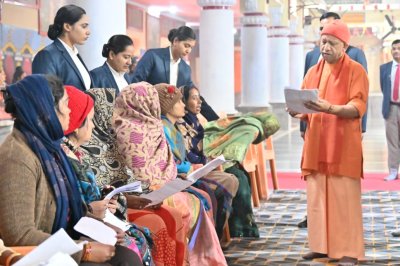 जरूरतमंद के आवास, बीमार के उपचार की करेंगे व्यवस्था : मुख्यमंत्री योगी