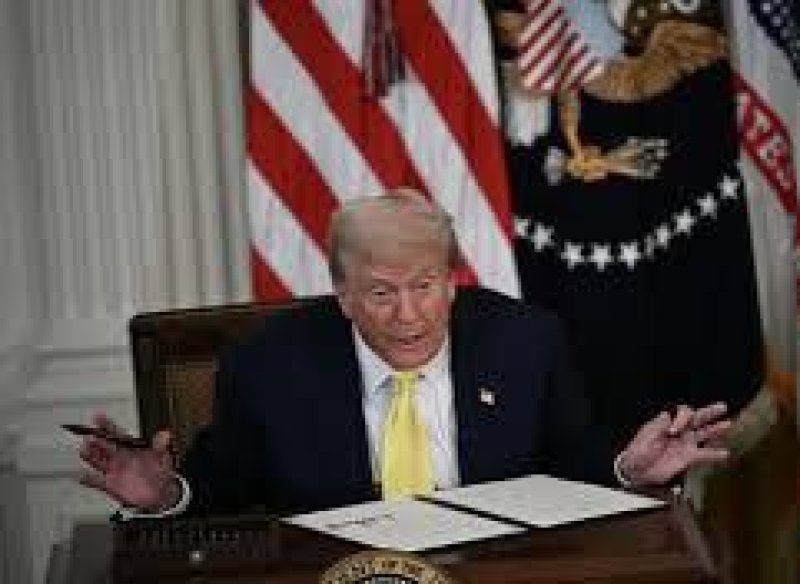 Three US Lawmakers Move Resolution to Roll Back Trump’s 50% Tariffs on Indian Imports