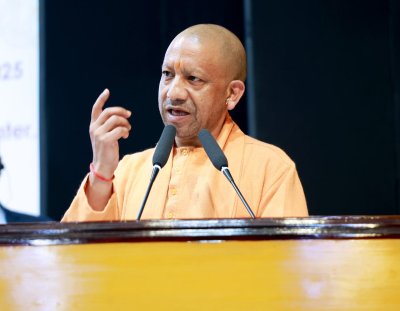 क्रोनिक किडनी डिजीज का मुकाबला संतुलित और संयमित जीवन से संभव- मुख्यमंत्री योगी