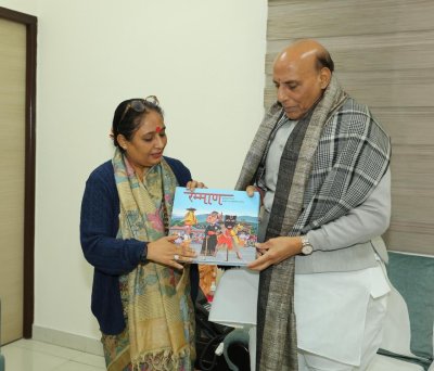 उत्तराखंड : केंद्रीय रक्षा मंत्री से विधानसभा अध्यक्ष ऋतु खण्डूडी की शिष्टाचार भेंट, रम्माण की विरासत पर संवाद