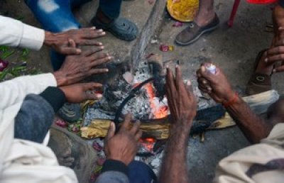 Patna Shuts Schools Up to Class 8 Till December 26 as Severe Cold Wave Tightens Grip