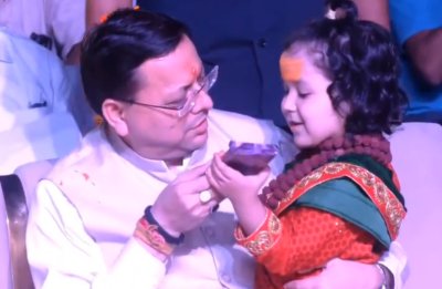 कुमाऊँ द्वार महोत्सव 2025 में सीएम धामी बोले — लोक संस्कृति के संरक्षण और अस्मिता की रक्षा को समर्पित है सरकार