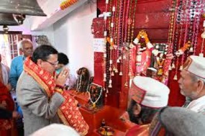 CM धामी ने मां चण्डिका देवी मंदिर में की पूजा अर्चना मंदिर की महिमा का किया गुणगान