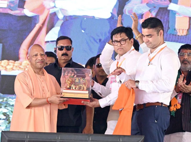 पहले आजमगढ़ के नाम पर लोग होटल में कमरा नहीं देते थे, आज आपका स्वागत होगा: सीएम योगी