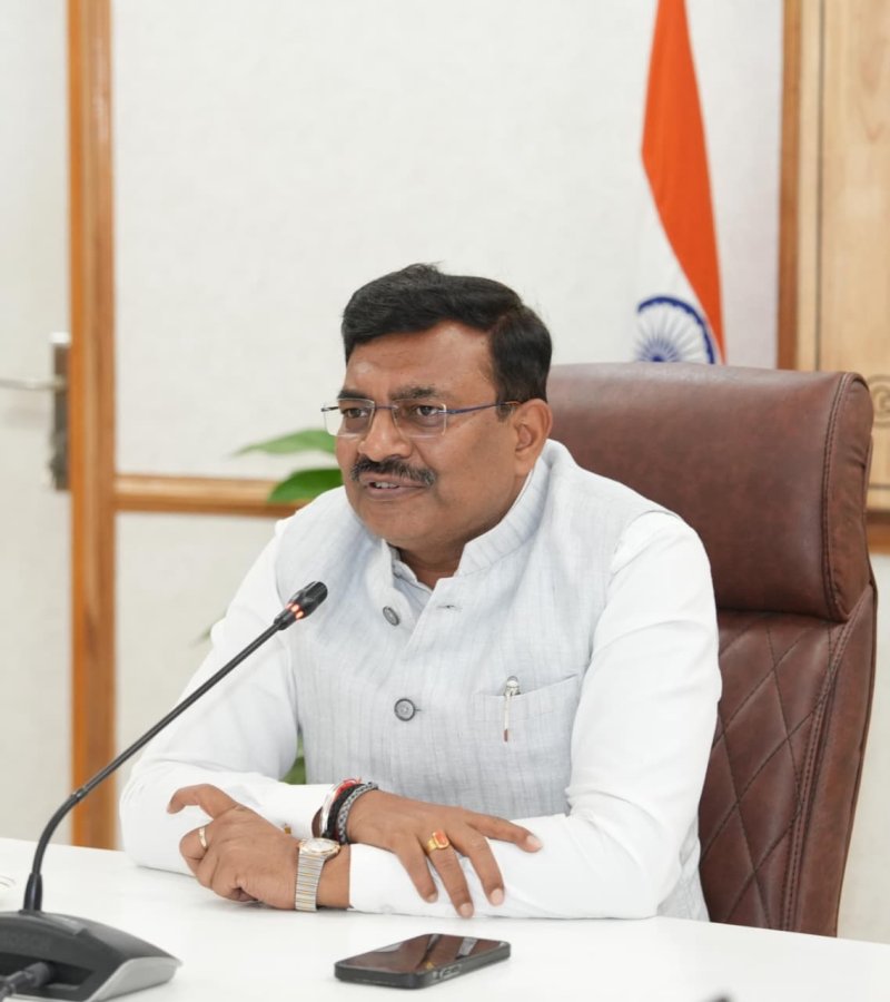 चारधाम यात्रा से पहले गैस आपूर्ति दुरुस्त करें, बैकलॉग खत्म हो: मुख्य सचिव