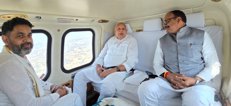 यूपी न्यूज़ : सीएम योगी के निर्देश पर उप मुख्यमंत्री व कृषि मंत्री ने किया हवाई सर्वे