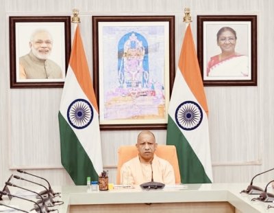 ईमानदार है आम उपभोक्ता, बिना गलती किसी का बिजली कनेक्शन न काटा जाए: मुख्यमंत्री योगी