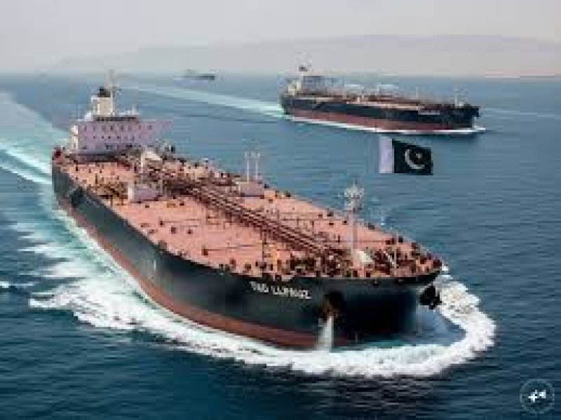 स्ट्रेट ऑफ होर्मुज पहुंचे भारतीय टैंकरों ने लिया यू-टर्न,आखिर क्यों ?