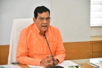 स्मार्ट मीटर पर बड़ा फैसला: तकनीकी समिति की रिपोर्ट तक पुराने मीटर बदलने पर रोक, उपभोक्ताओं को 45 दिन राहत