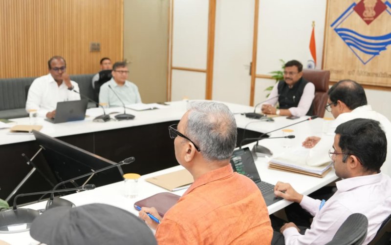 Uttrakhand: मुख्य सचिव की अध्यक्षता में उत्तराखंड वन संसाधन प्रबंधन समिति की उच्चाधिकार समिति की बैठक संपन्न