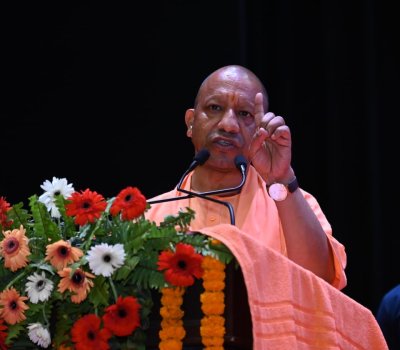 महिला विरोधी हैं कांग्रेस व सपा के कारनामे : मुख्यमंत्री योगी