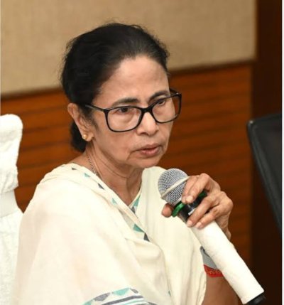 Supreme Court Criticises Mamata Banerjee, Flags Threat to Democracy in I-PAC Case