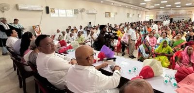 वायदों की राजनीति बनाम हक़ की मांग: कांग्रेस का BJP पर तीखा हमला