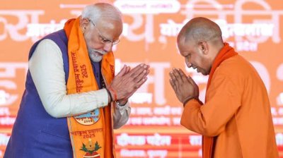 पीएम मोदी ने देखा यूपी का ‘ग्रोथ मैप’ : सीएम योगी ने स्वयं यूपी के एक्सप्रेसवे नेटवर्क की दी जानकारी, पीएम ने व्यापक प्लानिंग को सराहा