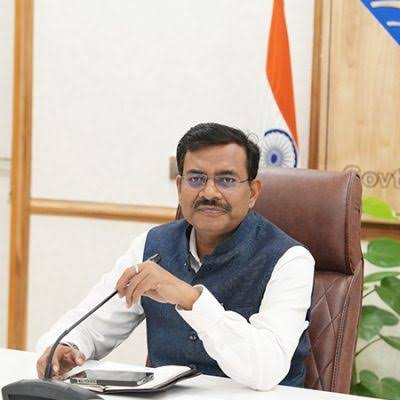 उत्तराखंड में अखिल भारतीय आयुर्वेद संस्थान की स्थापना को लेकर तेज हुई पहल, मुख्य सचिव ने आयुष मंत्रालय के सचिव से की मुलाकात