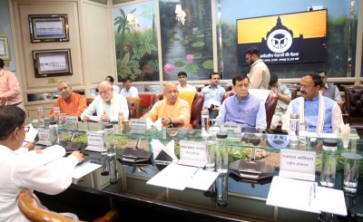 जनहित से जुड़े हर मुद्दे को सदन में रखें जनप्रतिनिधि: सीएम योगी