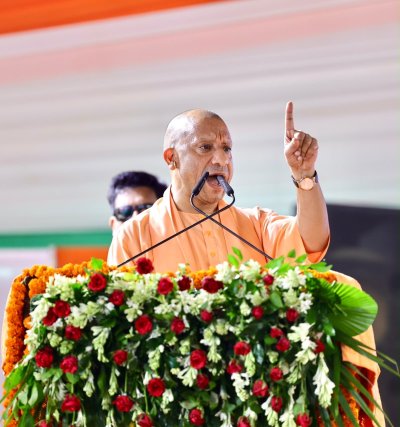 आज कोई धमकी देता है कि दंगा करवा देंगे तो कहता हूं \'आओ बच्चू, करा कर देख लो समझ मे आ जायेगा : सीएम योगी