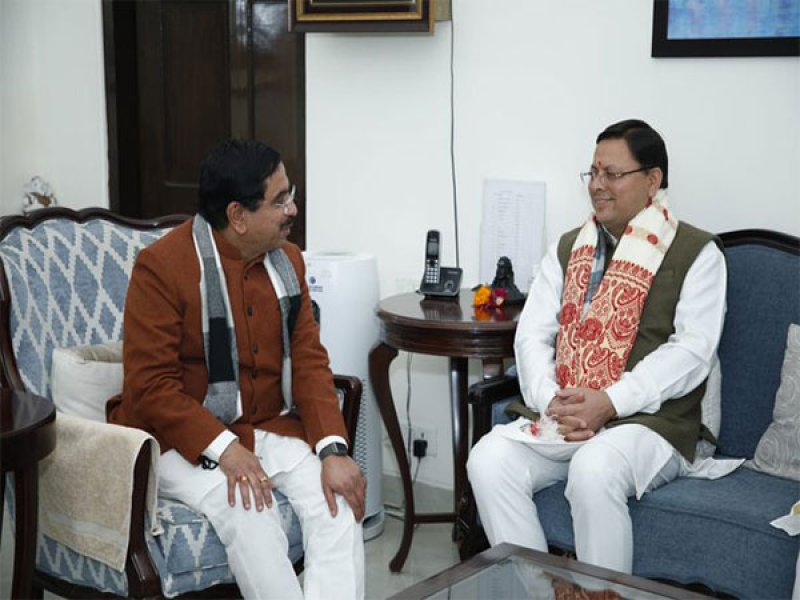 उत्तराखंड के ‘पूर्ण साक्षर राज्य’ बनने पर केंद्रीय शिक्षा मंत्री ने CM धामी को दी बधाई