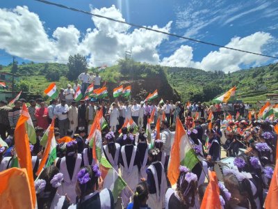 ‘हर घर तिरंगा’ यात्रा में युवाओं ने दिखाया जोश, लगे देशभक्ति के नारे