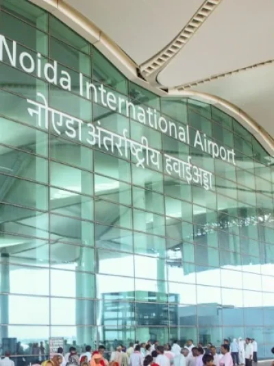 मूसलाधार बारिश के बीच नोएडा एयरपोर्ट की तत्परता, 30 मिनट में जलभराव दूर