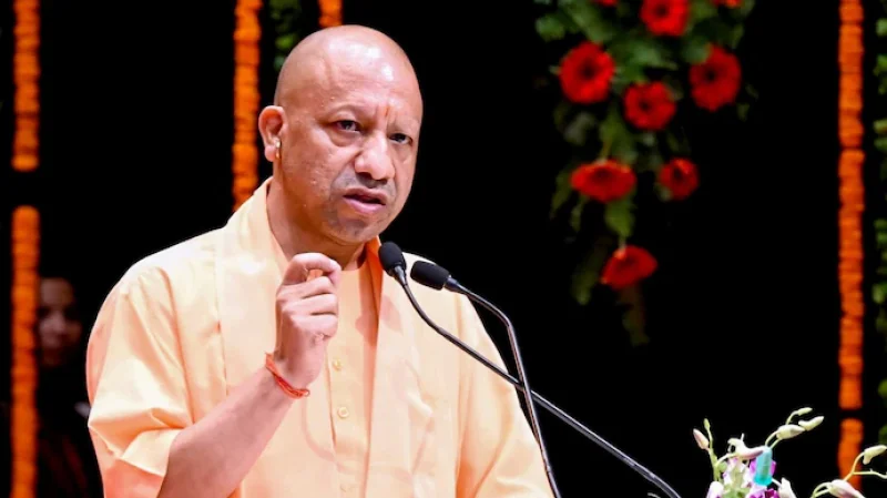 प्रदेश के 78 हजार राशन विक्रेताओं को सोमवार को उपहार देंगे सीएम योगी