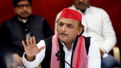 प्रयागराज में जलभराव पर अखिलेश का सरकार पर हमला