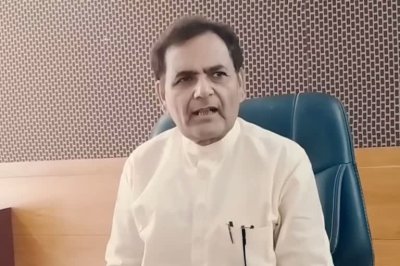 आरक्षण का सबसे ज्यादा विरोध तो अखिलेश ने किया डॉ. निर्मल ने सपा प्रमुख पर कसा तंज, कहा-नौ सौ चूहे खाकर बिल्ली हज को चली
