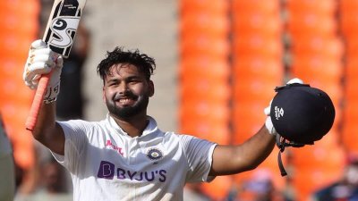 Pant Surpasses Dhoni to Set New Away Test Record