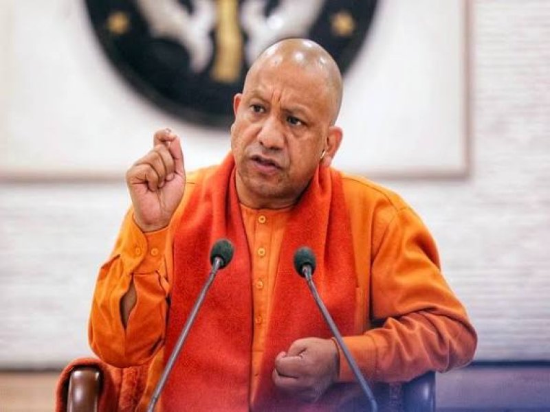 विकास परियोजनाओं में देरी बर्दाश्त नहीं, हर काम समयबद्ध ढंग से पूरा हो: मुख्यमंत्री योगी