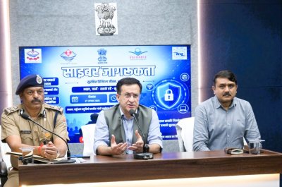 उत्तराखंड : 1.75 लाख विद्यार्थियों से जुड़े DGP दीपम सेठ, साइबर सुरक्षा के दिए टिप्स