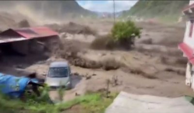 Nepal Flood Crisis Deepens as Hundreds of Foreigners Remain Missing