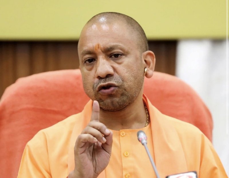 स्वाइन फ्लू को लेकर सीएम योगी ने दिए सख्त निर्देश, अस्पतालों में समुचित प्रबंध सुनिश्चित किए जाएं