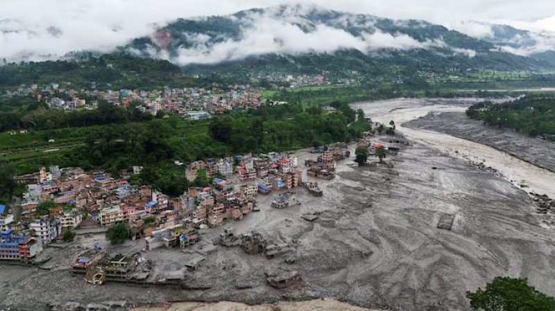 नेपाल में फिर बाढ़ का खतरा, तिब्बत में झील फटने की सूचना से बढ़ी चिंता