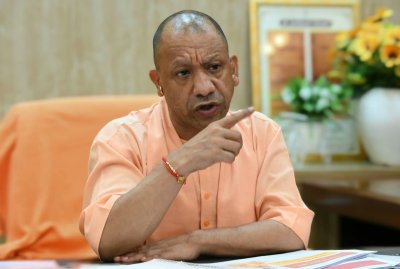 हर हाल में बदलनी होगी ‘तारीख पर तारीख’ की प्रवृत्ति, 05 वर्ष से अधिक पुराने राजस्व मामलों का प्राथमिकता से हो निस्तारण: योगी