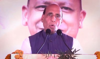 लखनऊ के विकास में सीएम योगी का सबसे बड़ा सहयोग: राजनाथ सिंह
