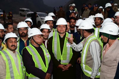 जमरानी बांध परियोजना का मुख्यमंत्री ने किया स्थलीय निरीक्षण, समयबद्ध और गुणवत्तापूर्ण निर्माण के निर्देश