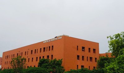 कैंसर इलाज के लिए अब दिल्ली-मुंबई पर आश्रित नहीं यूपी