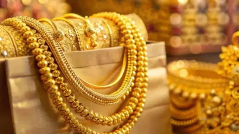 सर्राफा बाजार में फिर लौटी रौनक, चांदी में जोरदार उछाल, सोना भी हुआ महंगा