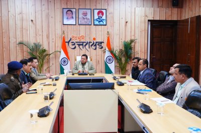 उत्तराखंड : कानून व्यवस्था पर सख्त सीएम, अपराधियों पर तत्काल कार्रवाई के निर्देश