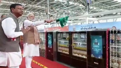 दिल्ली से मेरठ को मिली नई रफ़्तार, पीएम मोदी ने किया मेट्रो और नमो भारत ट्रेन का उद्घाटन