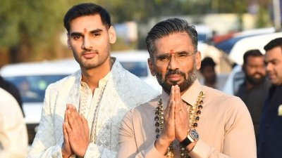 Suniel Shetty Keeps His Promise, Waits for ₹500 Crore Milestone Before Watching Son Ahan’s Border 2