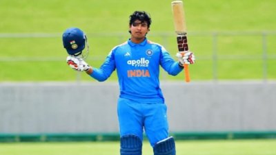 Chaminda Vaas Backs Vaibhav Suryavanshi, Urges Patience Over Pressure