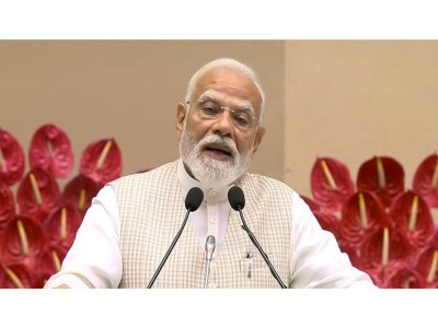 पीएम मोदी ने गुजरात के चिप संयंत्र में महिलाओं की भागीदारी को सराहा