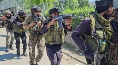 Security Forces Intensify Shopian Operation to Neutralise Lashkar Terrorists