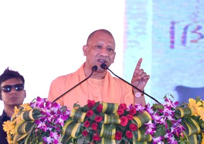 बाबरी ढांचे की जगह राममंदिर देखकर सपा व कांग्रेस को पीड़ा: सीएम योगी