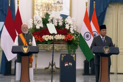 भारत ने इंडोनेशिया के साथ ब्रह्मोस मिसाइल की आपूर्ति के लिए किया करार, देश के  डिफेंस इंडस्ट्री होगी मज़बूत
