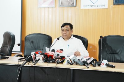 धामी कैबिनेट के बड़े फैसले: राफ्टिंग नियम सख्त, मदरसों की अनुदान योजना होगी खत्म, युवाओं के लिए विदेश रोजगार प्रकोष्ठ को मंजूरी
