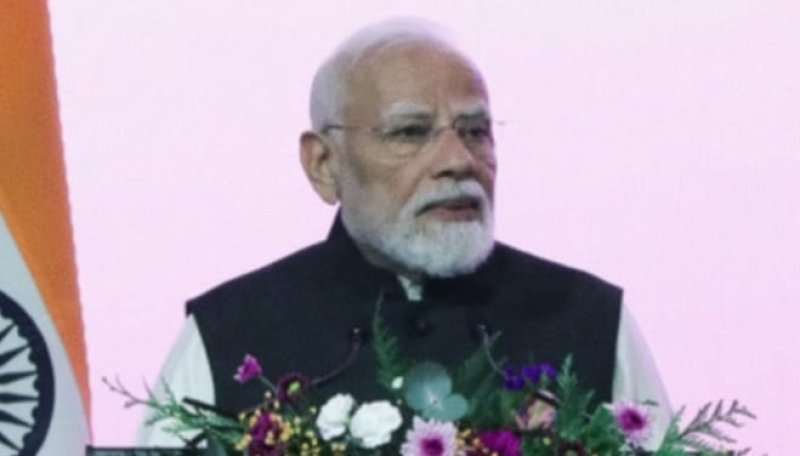PM Modi Pays Tribute to Former Qatar Amir Sheikh Hamad bin Khalifa Al Thani
