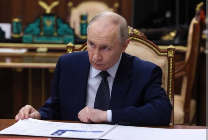 Russia Sends Elite Airborne Command Aircraft to Tehran Amid Escalating Middle East Tensions