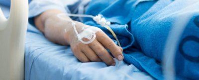 आईसीयू में मरीज की मौत से मचा हड़कंप, तीमारदार पर हत्या का आरोप